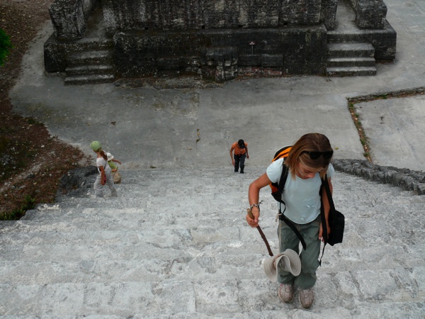tikal-escalier