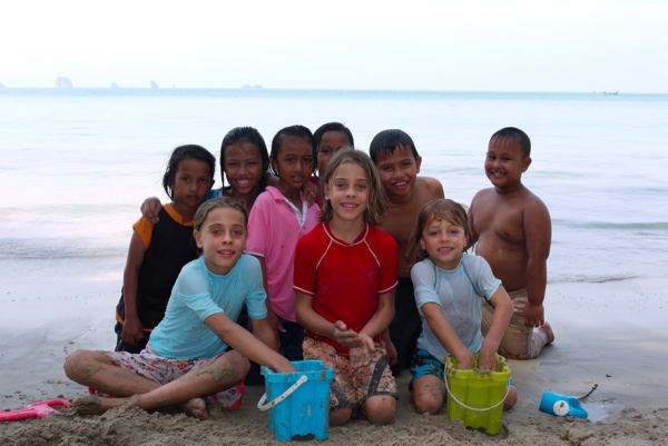 enfants-krabi