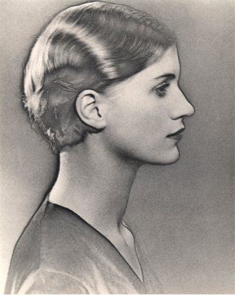 Lee Miller - Photo Man Ray biographie lee miller 1930 man ray 2